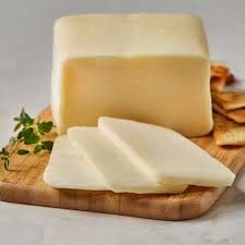 Mozarella cheese / 100 gram